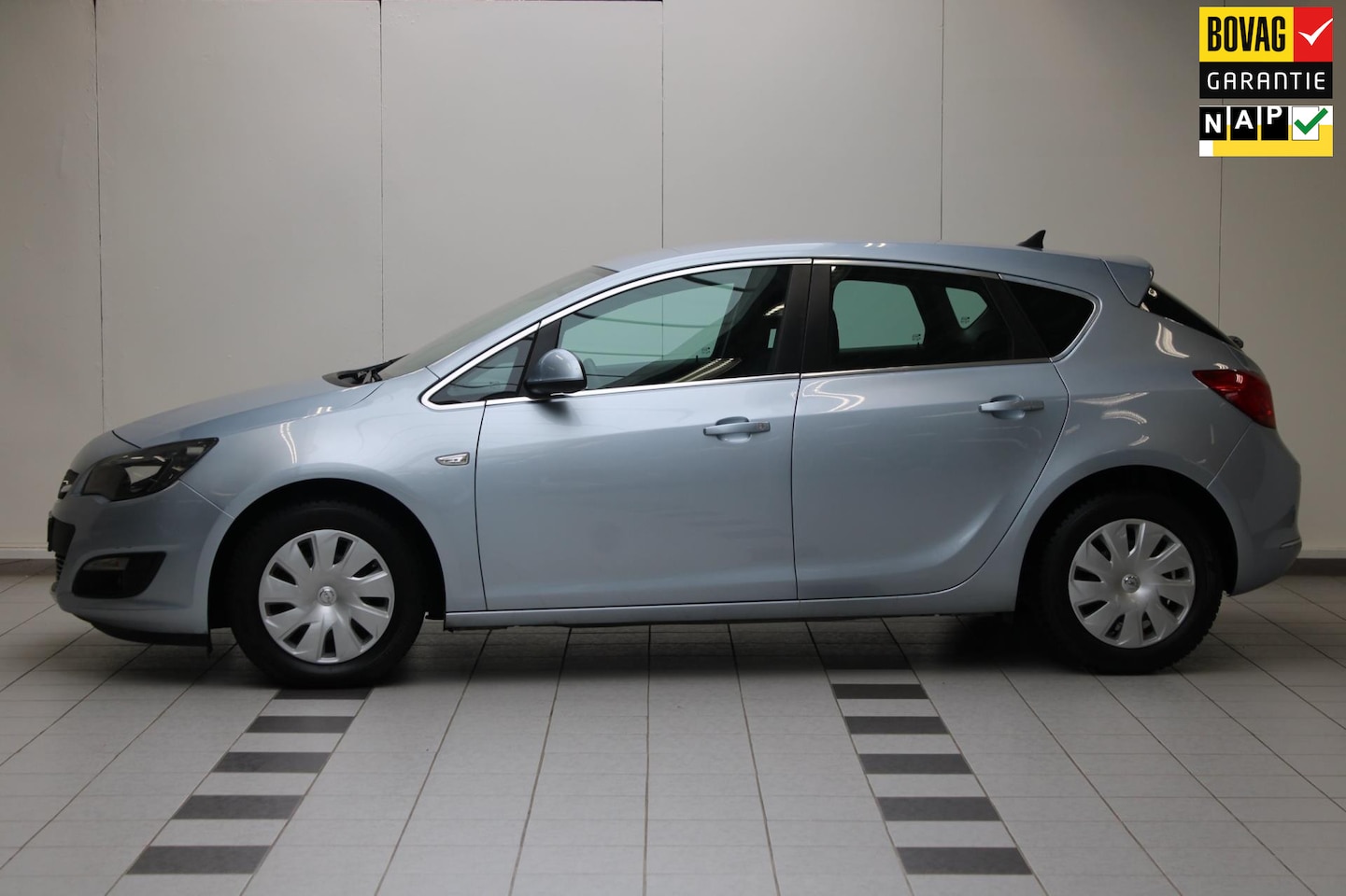 Opel Astra - 1.4 Turbo Blitz*1e Eigenaar*Nap* - AutoWereld.nl