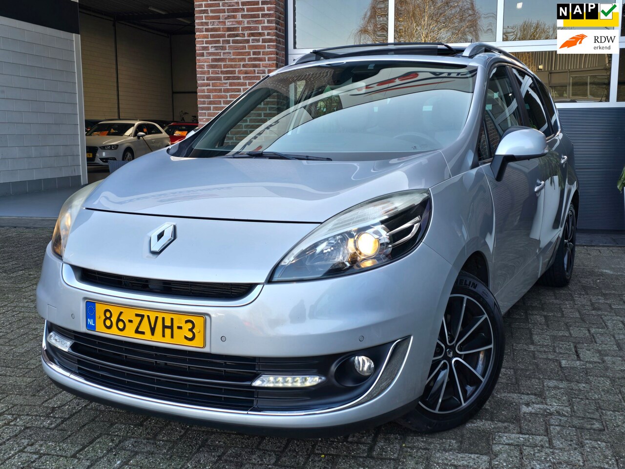 Renault Grand Scénic - 1.2 TCe Collection Nap |Pano |Cruise |Camera |Led - AutoWereld.nl