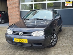Volkswagen Golf Cabriolet - 2.0 Trendline Cabrio |Nap |Apk |Zwart