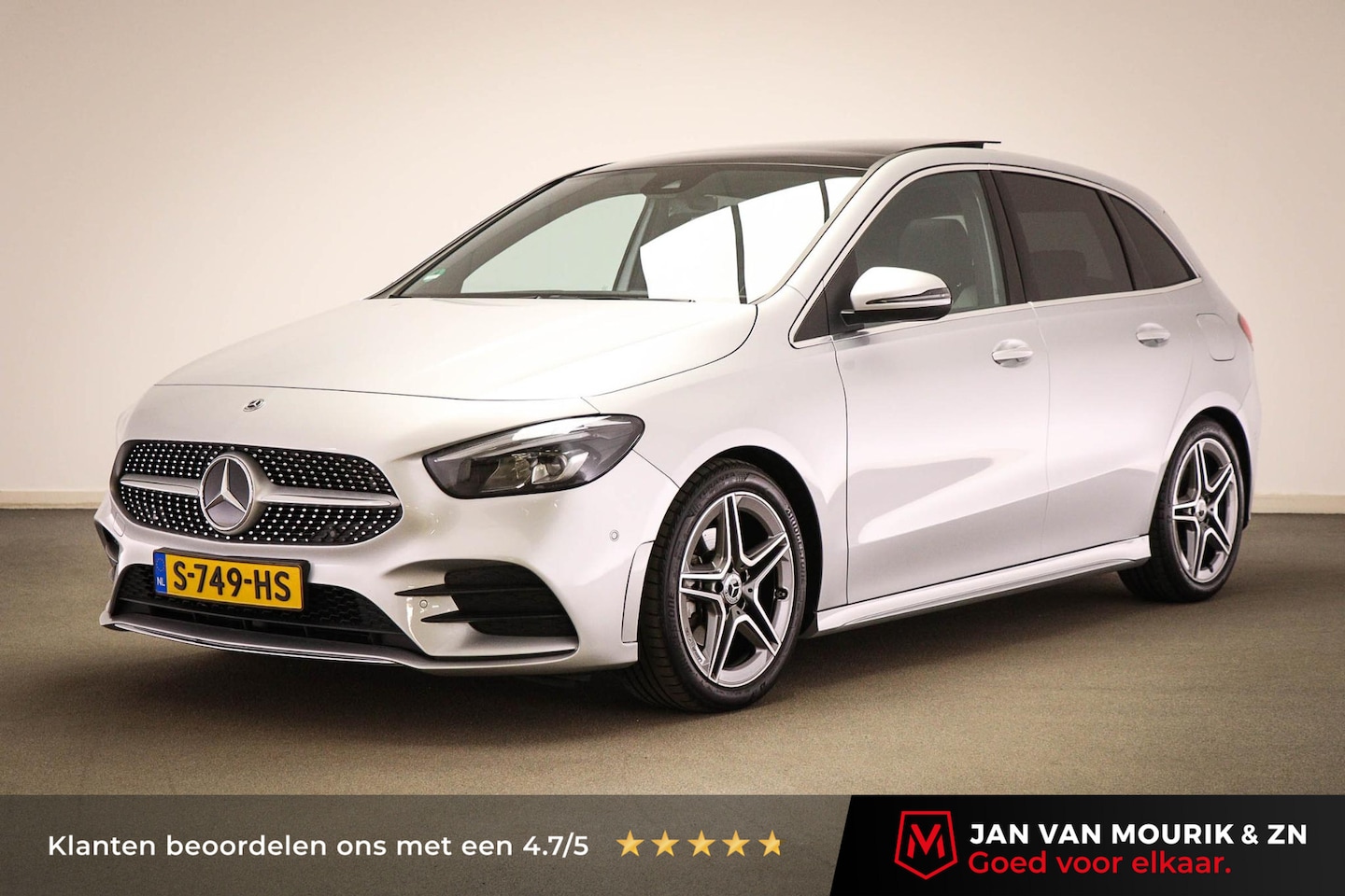 Mercedes-Benz B-klasse - 200 AMG Line | PANORAMADAK | DAB | APPLE | SFEERVERLICHTING - AutoWereld.nl