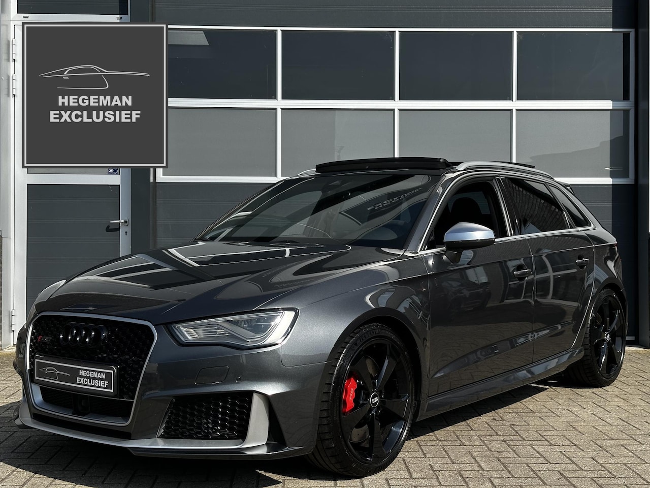 Audi RS3 - Sportback 2.5 TFSI RS 3 quattro Pro Line Plus | Schuif-kanteldak | RS seats | Adapt. Cruis - AutoWereld.nl