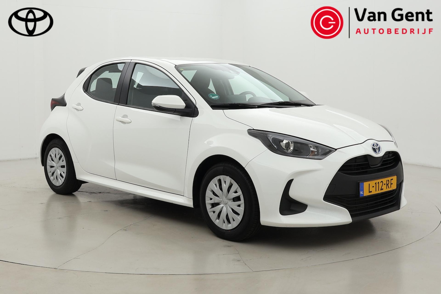 Toyota Yaris - 1.5 Hybrid Active | Apple Carplay / Android Auto | Adaptive Cruise | Clima | Camera - AutoWereld.nl