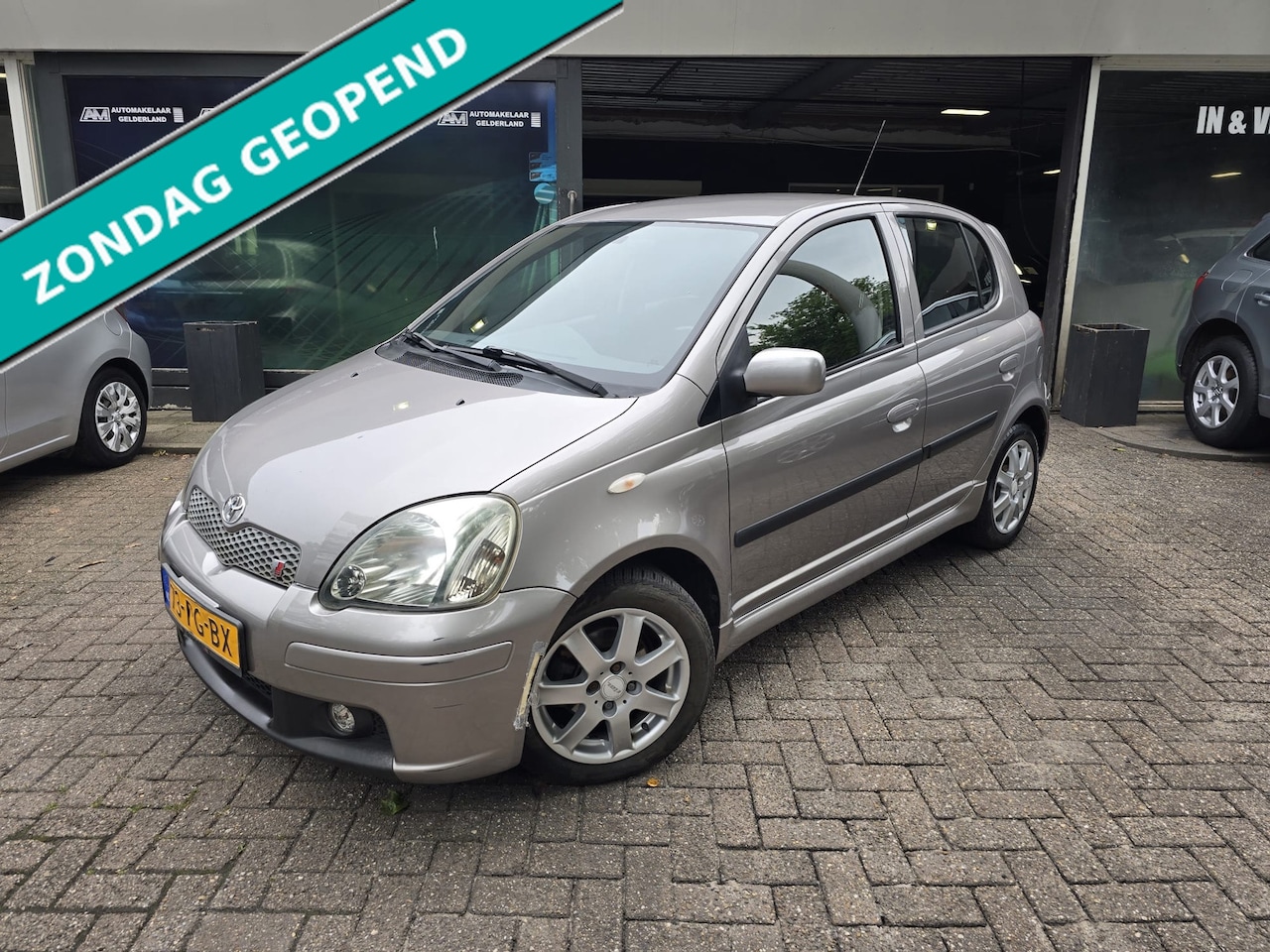 Toyota Yaris - 1.5 VVT-i T-Sport | 2E EIGENAAR | 12MND GARANTIE | AIRCO | LMV | ELEC RAMEN | - AutoWereld.nl