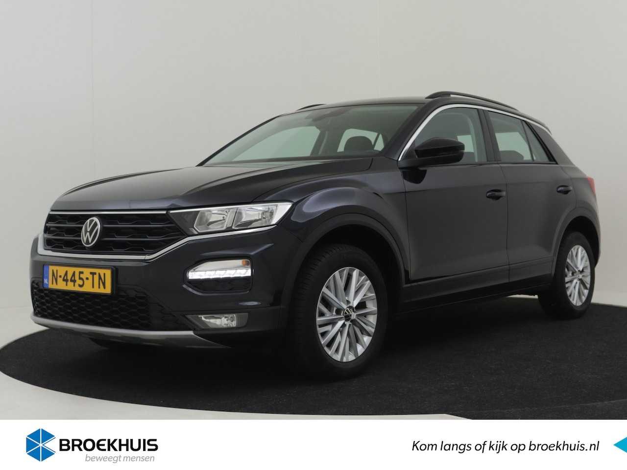 Volkswagen T-Roc - 1.5 TSI Style | Airco | Parkeersensoren | Draadloze Telefoonoplader - AutoWereld.nl