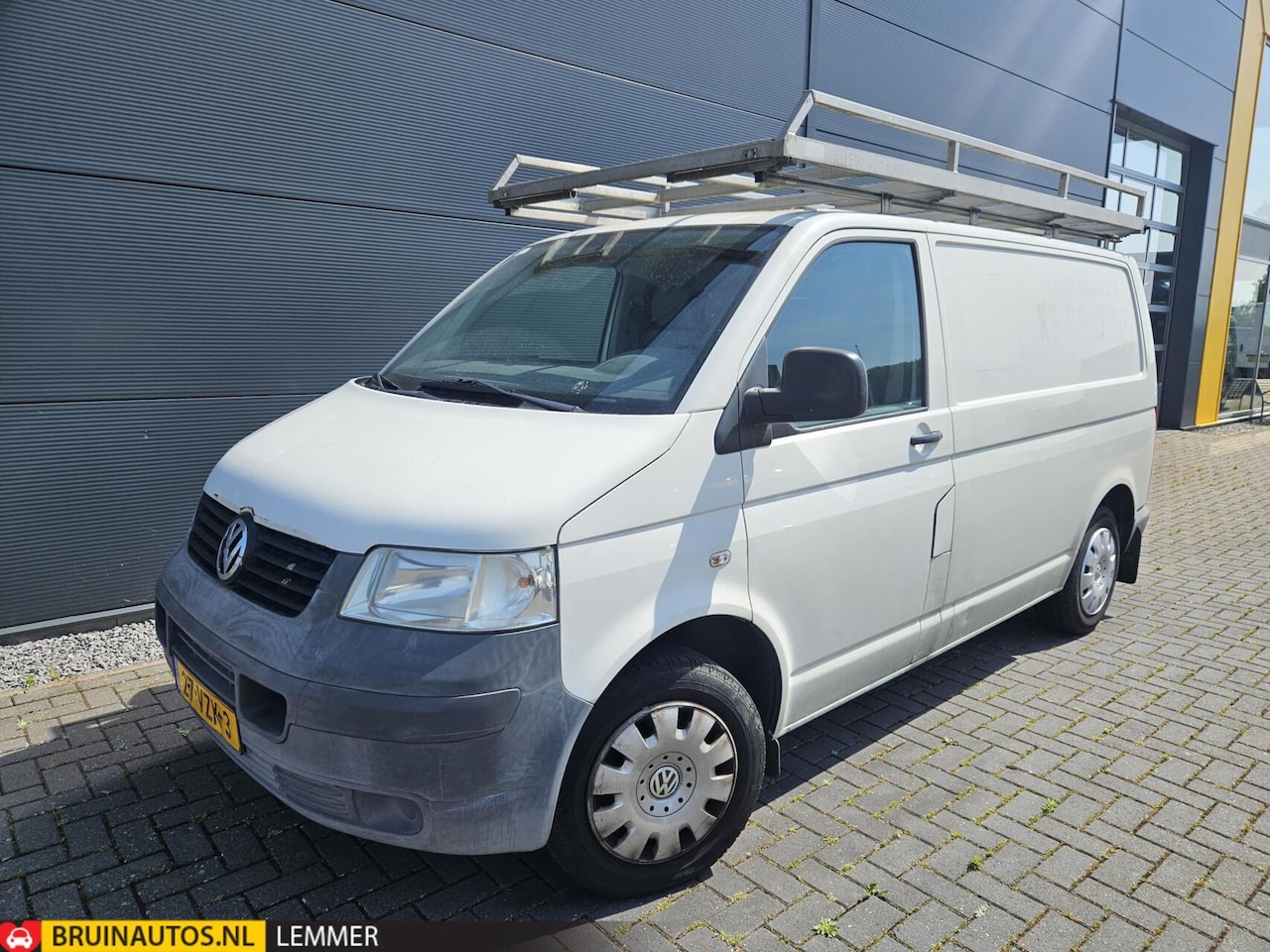 Volkswagen Transporter - 1.9 TDI 300 imperiaal kasten 02-26 apk - AutoWereld.nl