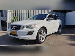 Volvo XC60 - 2.4 D5 215 pk AWD R-Design