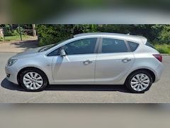 Opel Astra - 1.4 Turbo Cosmo*cruise*ECC*navigatie*L.m. camera*NAP