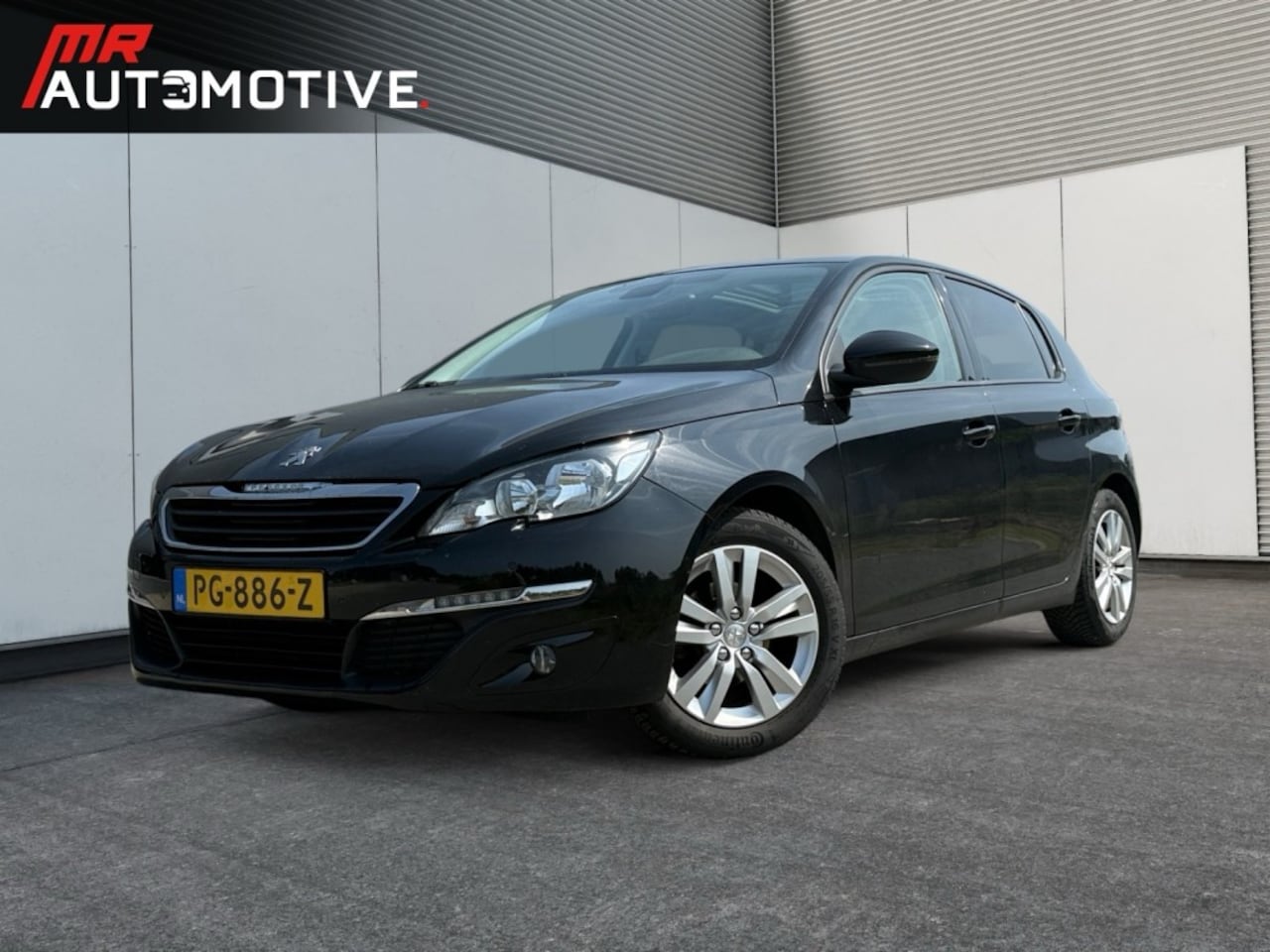 Peugeot 308 - 1.2 Puretech Executive - Panoramadak, Cruise, Navigatie - AutoWereld.nl