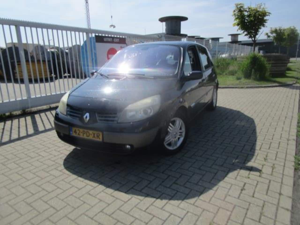 Renault Scénic - 2.0-16V Dynamique Luxe 2.0-16V Dynamique Luxe, Automaat, Benz/Gas G3 - AutoWereld.nl
