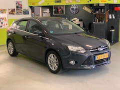 Ford Focus - 1.0 ECOB. TITANIUM met nieuwe motor 81000km gedraaid