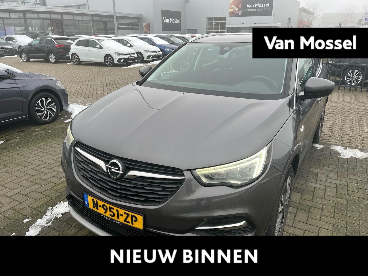Opel Grandland X - 1.2 Turbo Business Executive 131 PK | Automaat | Apple Carplay | Dodehoeksensoren | Achter - AutoWereld.nl