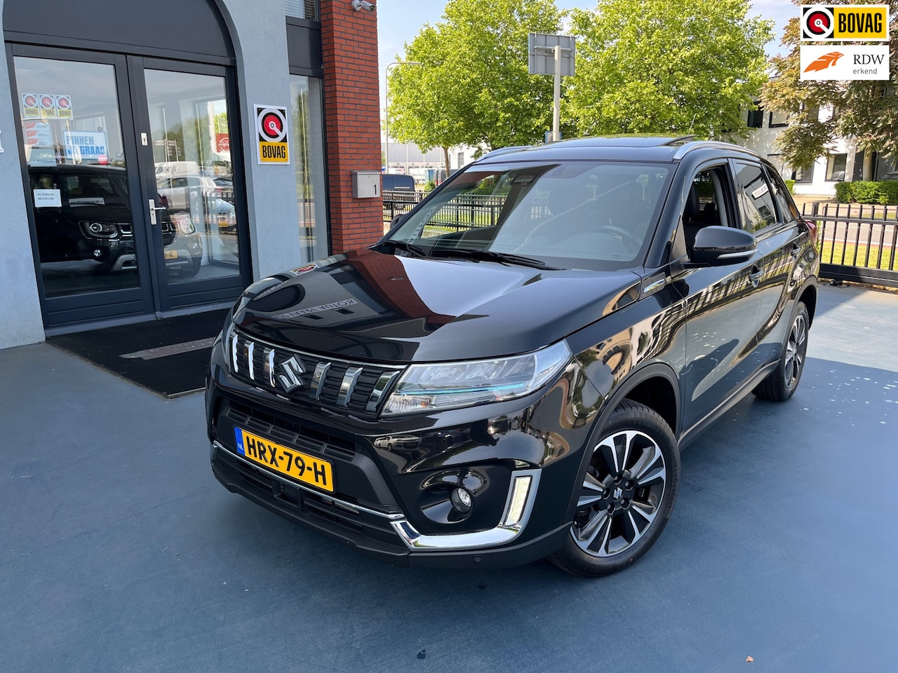 Suzuki Vitara - 1.4 Boosterjet Style Smart Hybrid AllGrip 1.4 Boosterjet Style Smart Hybrid AllGrip LMV NAVI - AutoWereld.nl