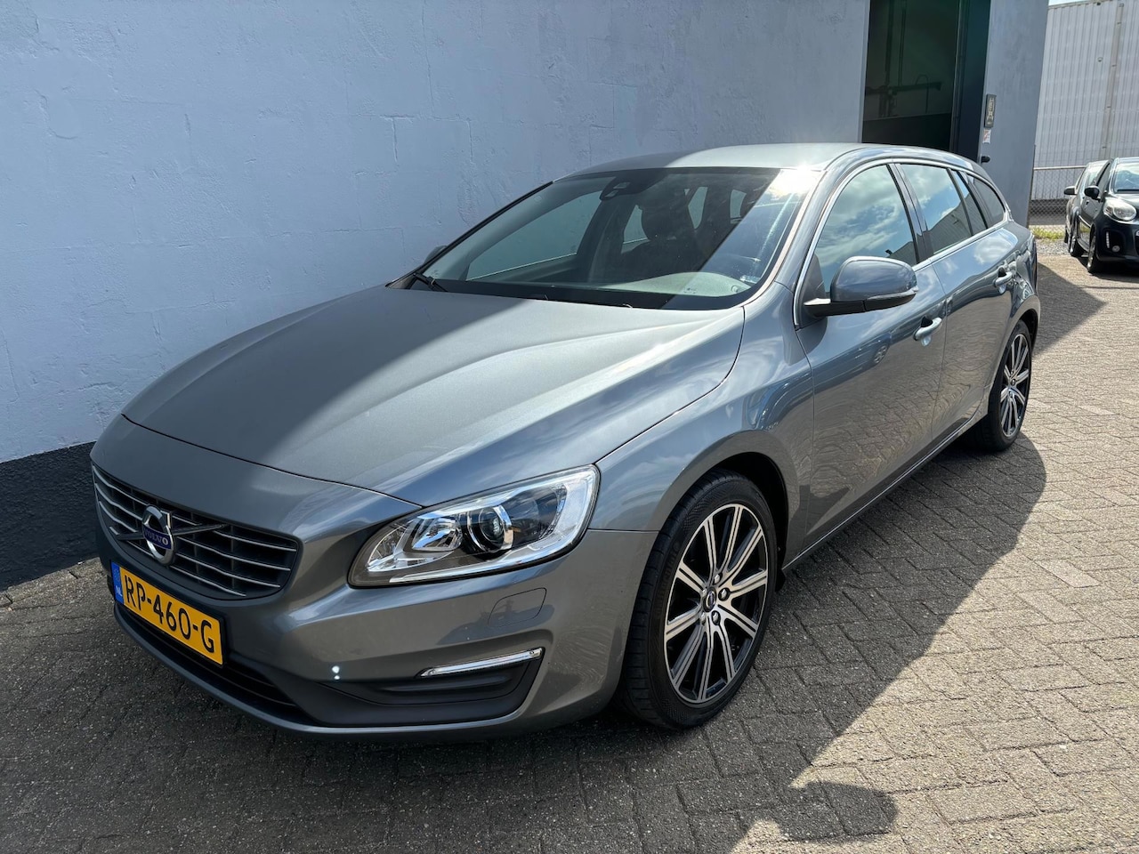 Volvo V60 - 2.0 T4 Polar+ - AutoWereld.nl
