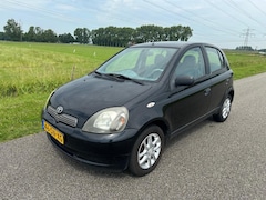 Toyota Yaris - 1.3-16V VVT-i Luna