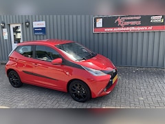Toyota Aygo - 1.0 VVT-i x-play Lm.Velgen.Camera.Airco.Electr.pakket.Apple carplay