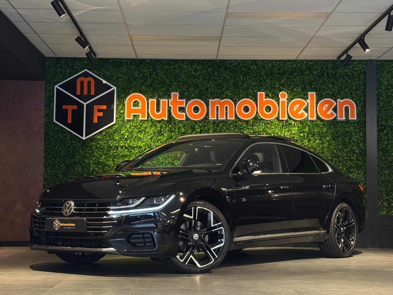 Volkswagen Arteon - 2.0 TSI 3x R-LINE|PANO|VIRTUAL|SFEERV.|MASSAGE - AutoWereld.nl