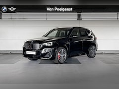 BMW iX1 - eDrive20 67 kWh | Glazen panoramadak | Stuurwielrand verwarmd
