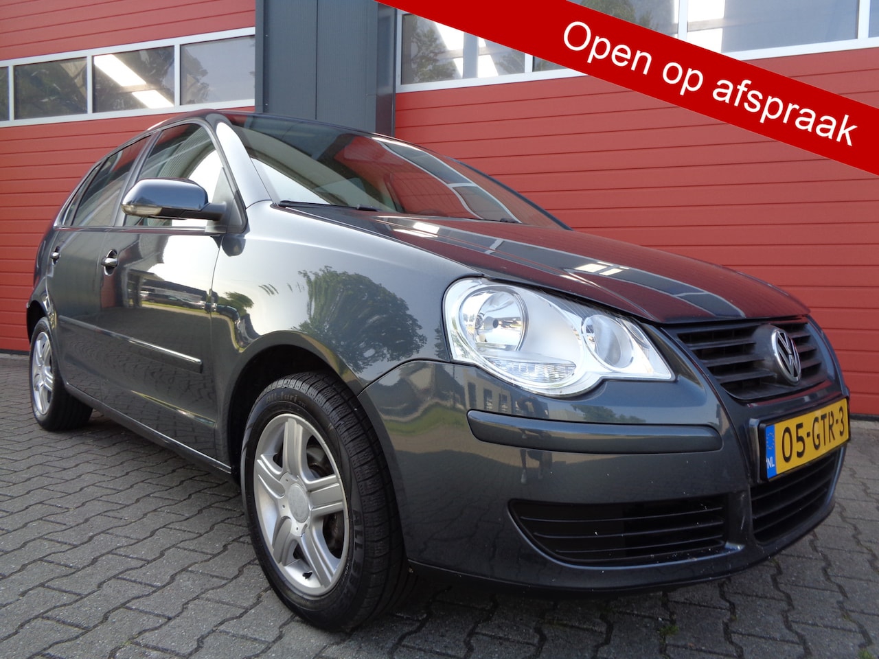 Volkswagen Polo - 1.4-16V Comfortline 1.4-16V Comfortline,5Drs,Airco,Cruise,Automaat! - AutoWereld.nl