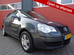 Volkswagen Polo - 1.4-16V Comfortline, 5Drs, Airco, Cruise, Automaat
