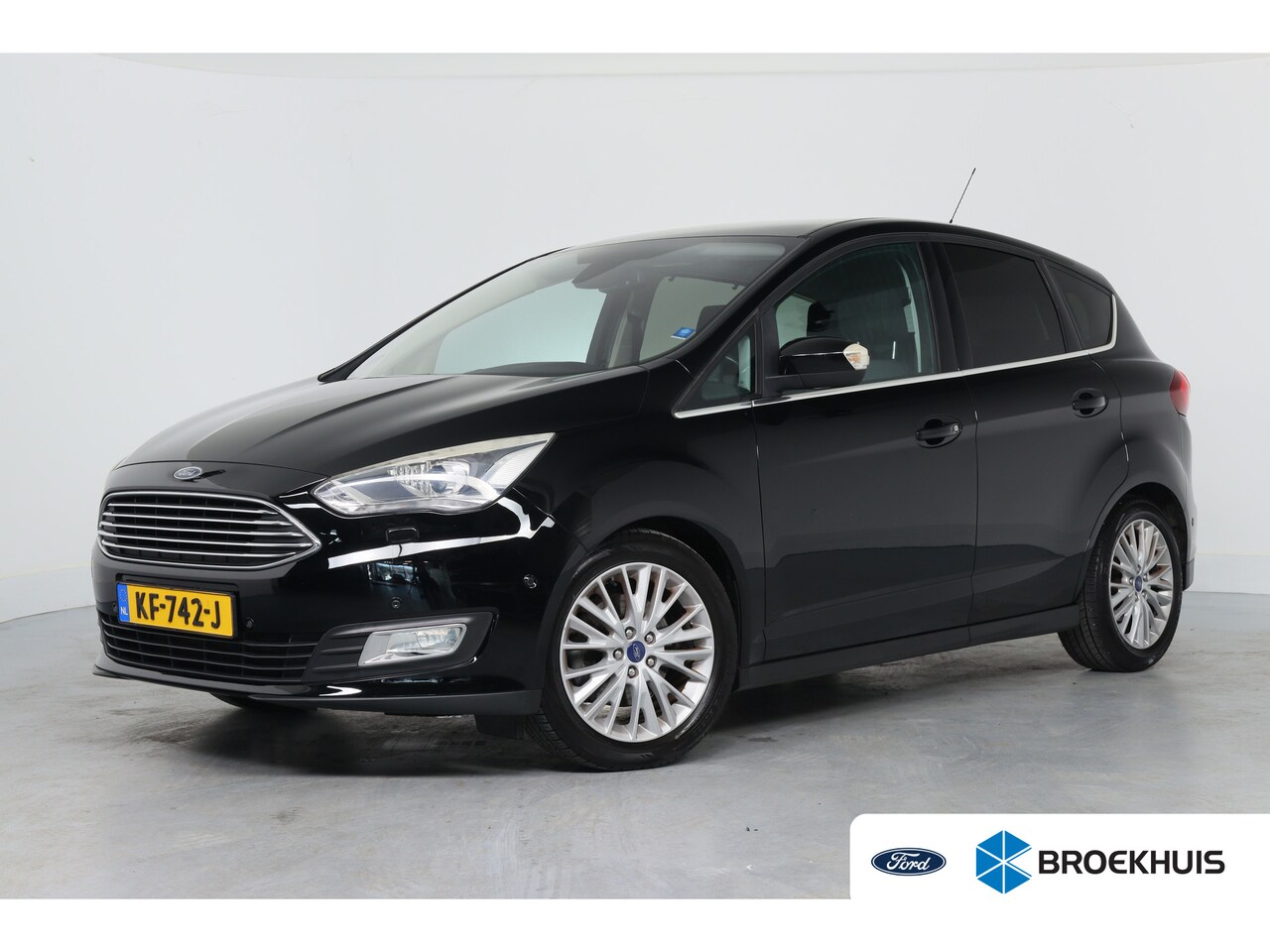 Ford C-Max - 1.5 Titanium | Dealer Onderhouden! | Winter pack | Xenon | Panorama Dak | Clima | Trekhaak - AutoWereld.nl