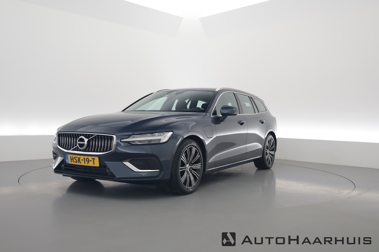 Volvo V60 - T6 Recharge Insciption Expression | Long Range | Navi | Stoel- Stuurverw. | Camera | - AutoWereld.nl