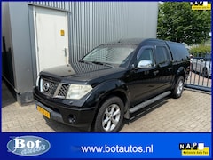 Nissan Navara - 2.5 dCi LE Double Cab / 4X4 / AIRCO / AUTOMAAT