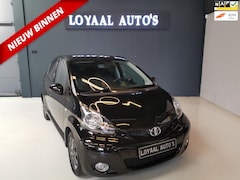 Toyota Aygo - 1.0-12V Dynamic Navigator | NAVI | AIRCO | ELEK.RAMEN | NAP | APK