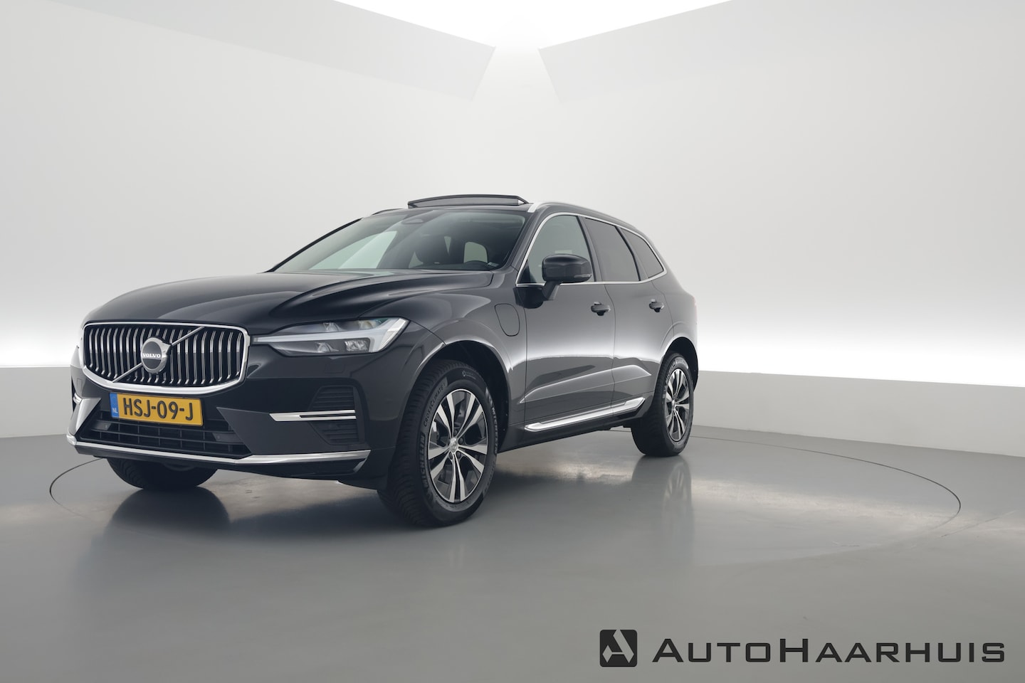 Volvo XC60 - T6 Recharge Core | Pano | Pilot Assist | Camera | Stoel- Stuurverw. | Google info. - AutoWereld.nl