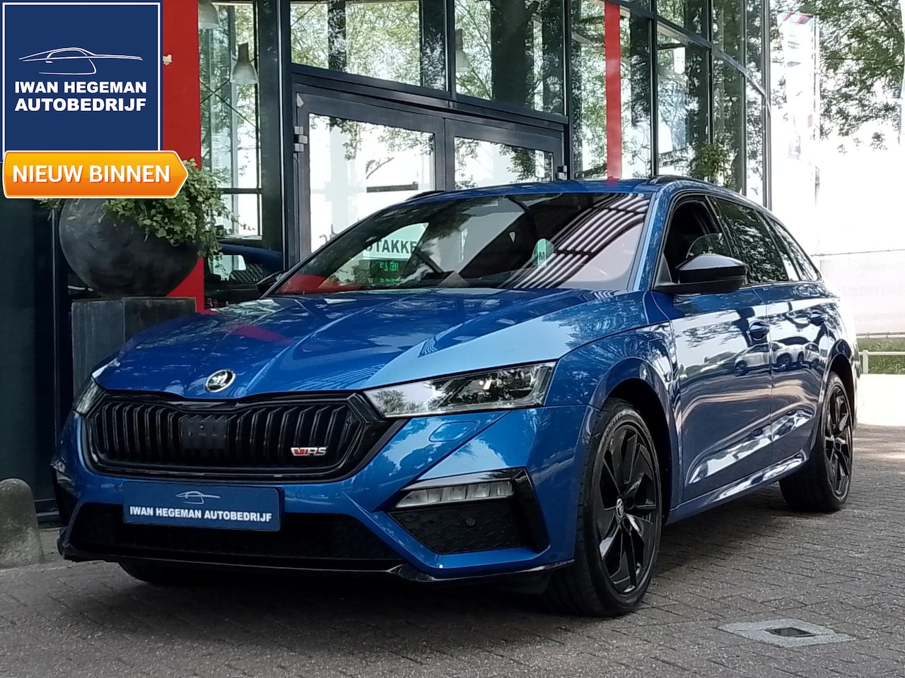 Skoda Octavia Combi - 1.4 TSI RS iV PHEV Business ECC | PDC + Camera | Sport Interieur - AutoWereld.nl