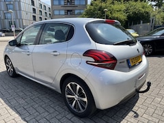Peugeot 208 - 1.2 PureTech Allure AUTOMAAT 56000km