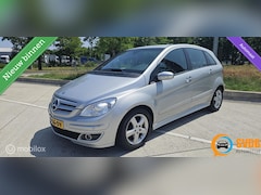 Mercedes-Benz B-klasse - 200 automaat/airco/navi/trekh/leder/etc