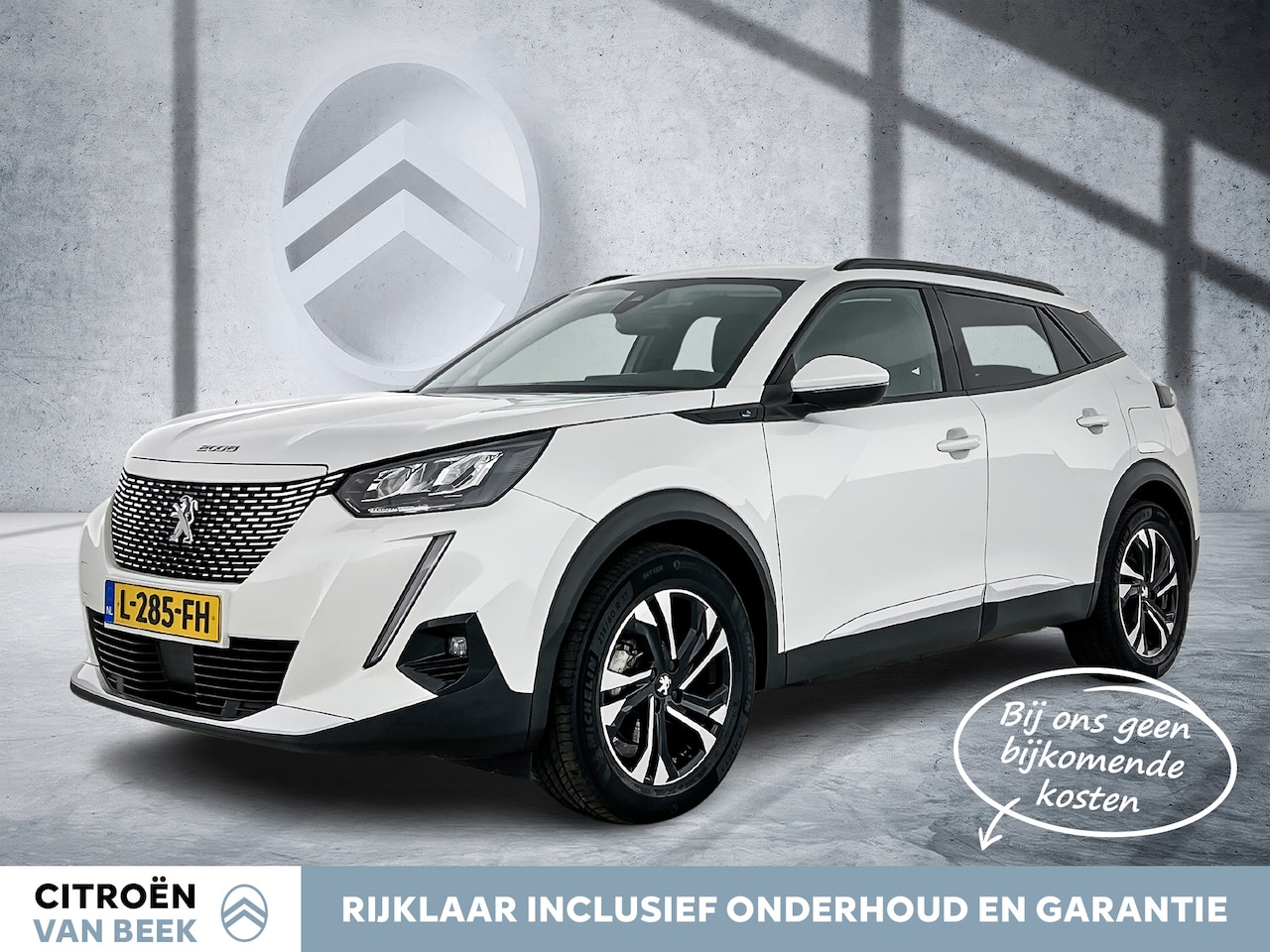 Peugeot e-2008 - Allure pack 50 kWh | Rijklaar | 3 fase | Keyless | camera | navi - AutoWereld.nl