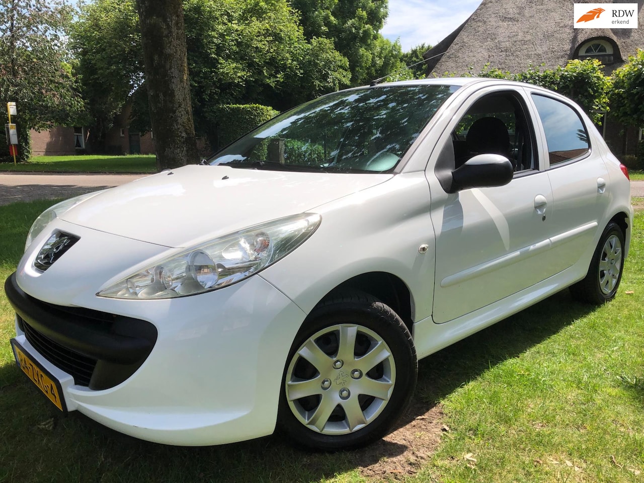 Peugeot 206 - 1.1 Access Lite 5DRS / APK 13-06-2026 - AutoWereld.nl