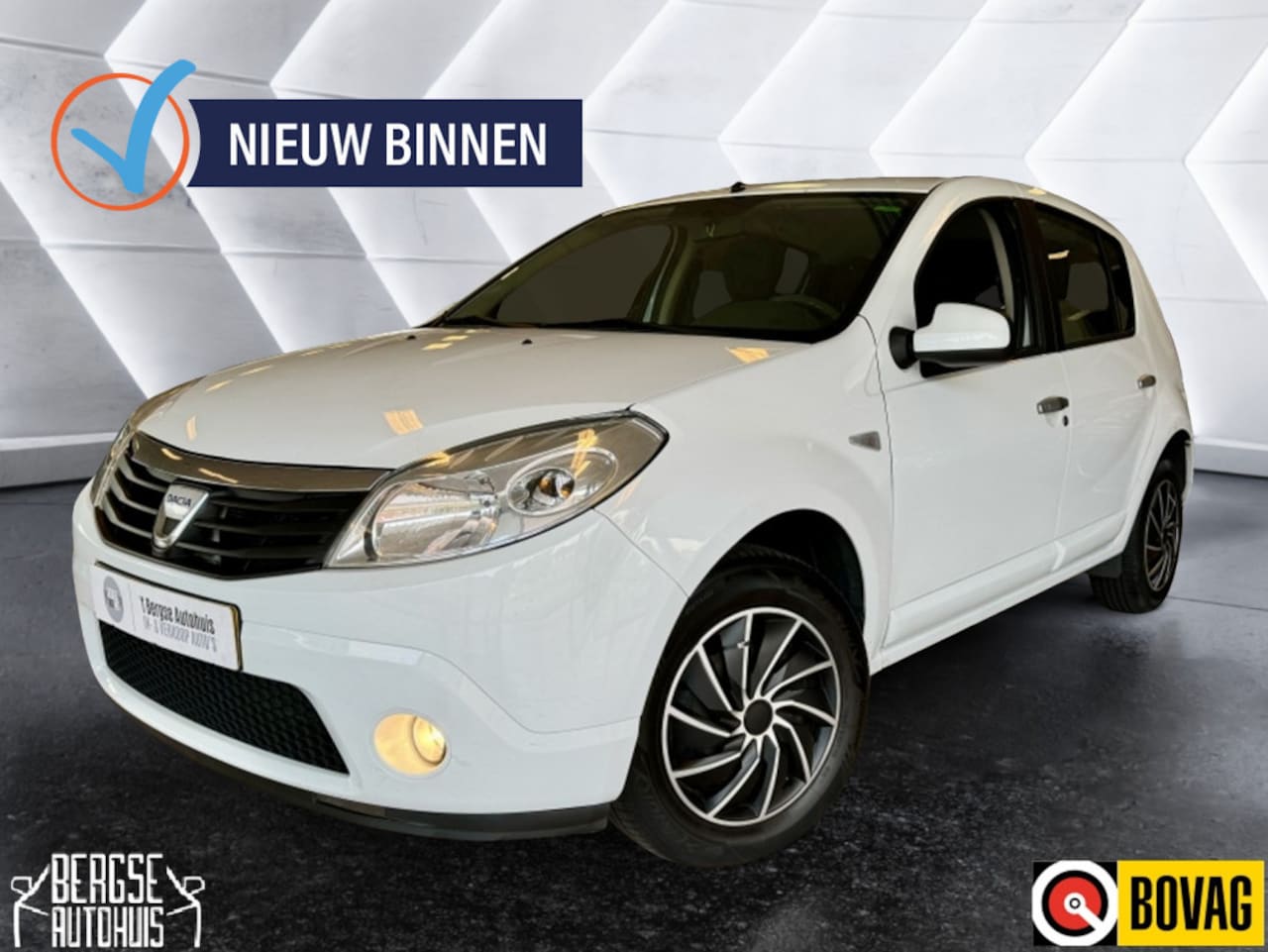 Dacia Sandero - 1.2 Lauréate 1.2 Lauréate - AutoWereld.nl