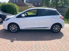 Toyota Yaris - 1.5 Hybrid Y20 Exclusive Edition Vaste prijs, bellen voor een afspraak!