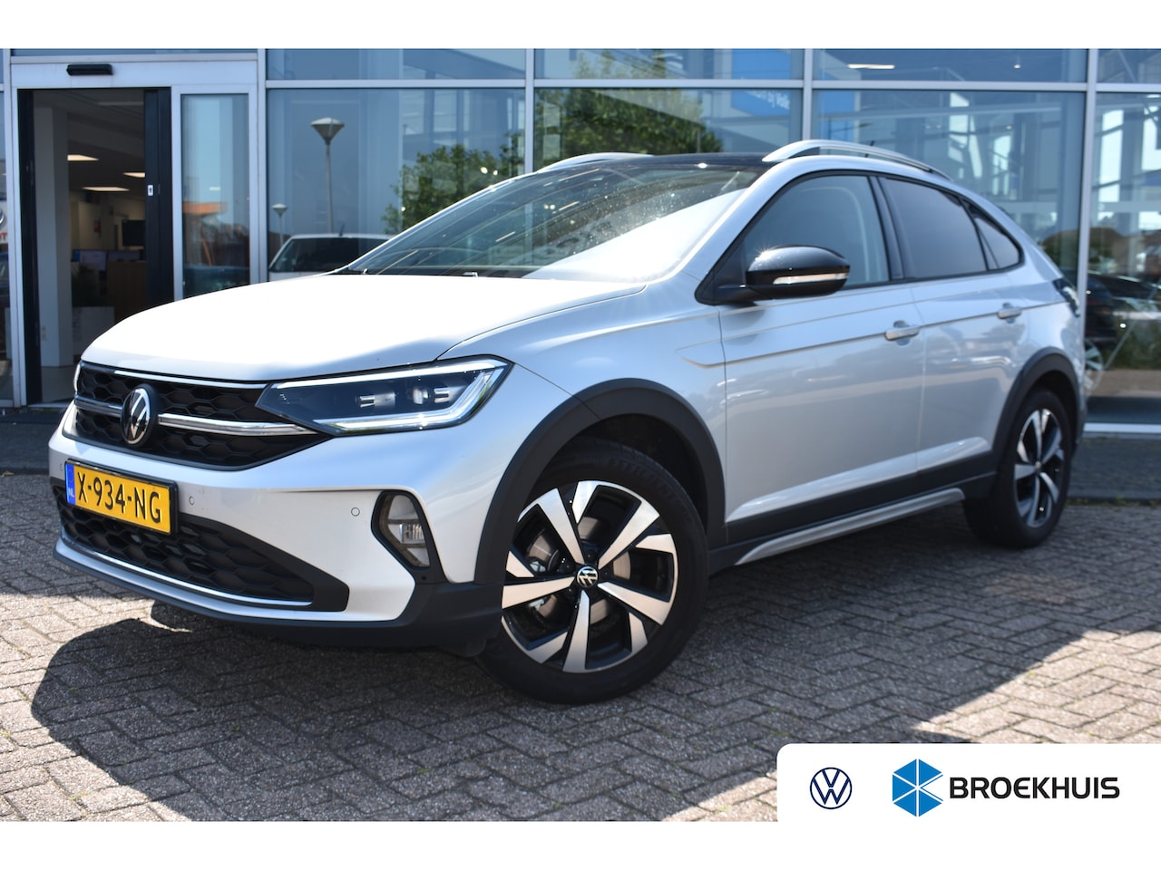Volkswagen Taigo - 1.0 TSI 110PK Style | TREKHAAK | CAMERA | ADAPT. CRUISE | STOELVERW. - AutoWereld.nl
