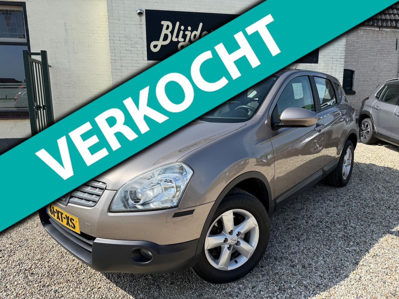 Nissan Qashqai - 1.6 Acenta Clima | PDC | Trekhaak - AutoWereld.nl
