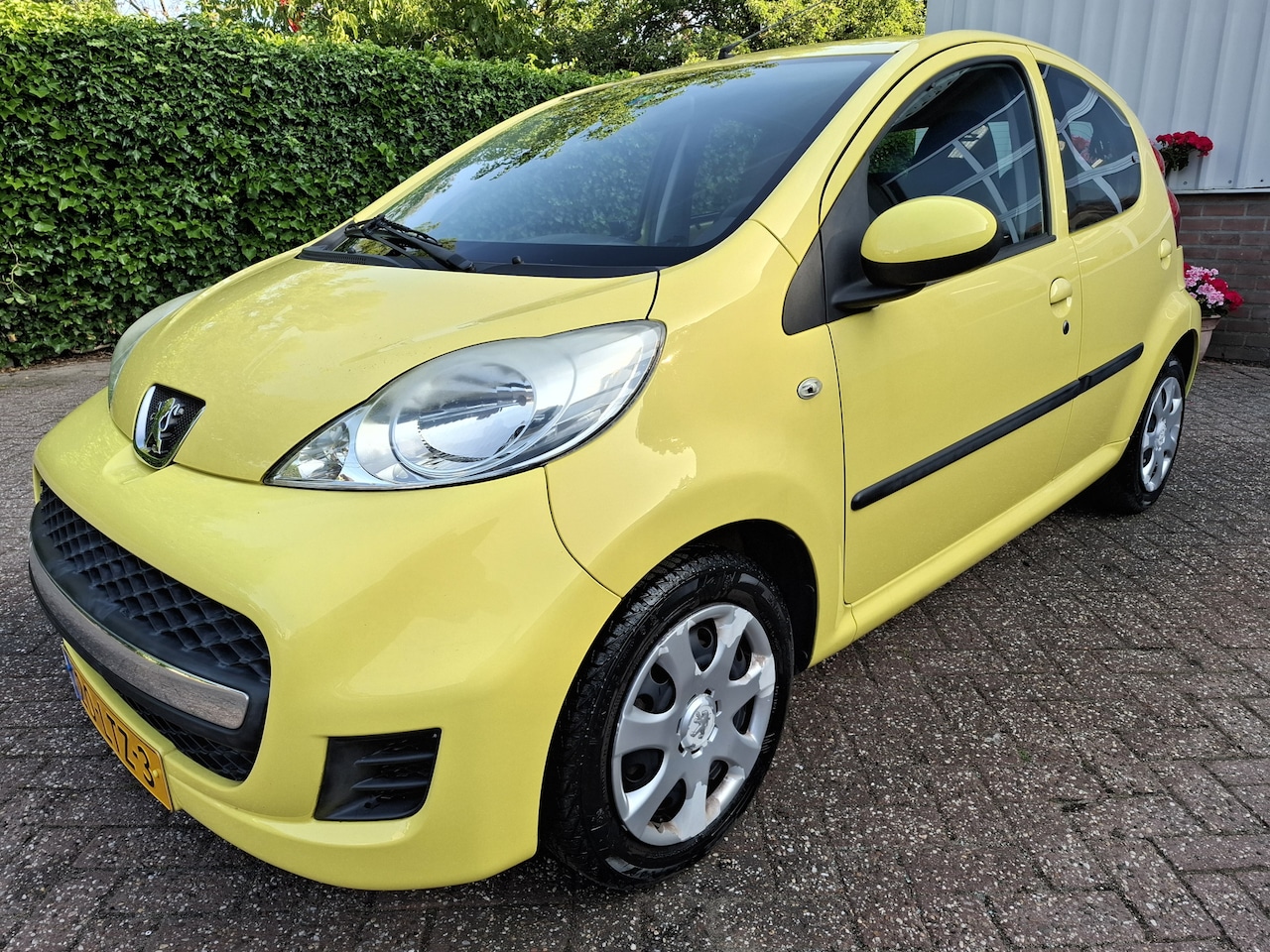 Peugeot 107 - 1.0-12V XS AUTOMAAT 5-DEURS NIEUWE APK 68PK - AutoWereld.nl