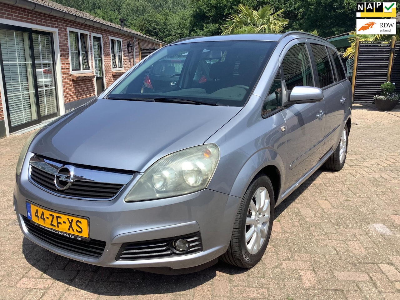 Opel Zafira - 2.2 Temptation 7-Persoons NIEUWE APK 6-2026 - AutoWereld.nl