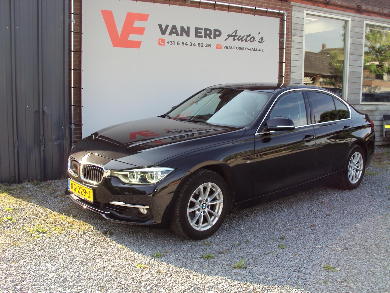 BMW 3-serie - 320i Luxury 320i Luxury - AutoWereld.nl