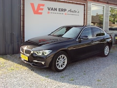 BMW 3-serie - 320i Luxury