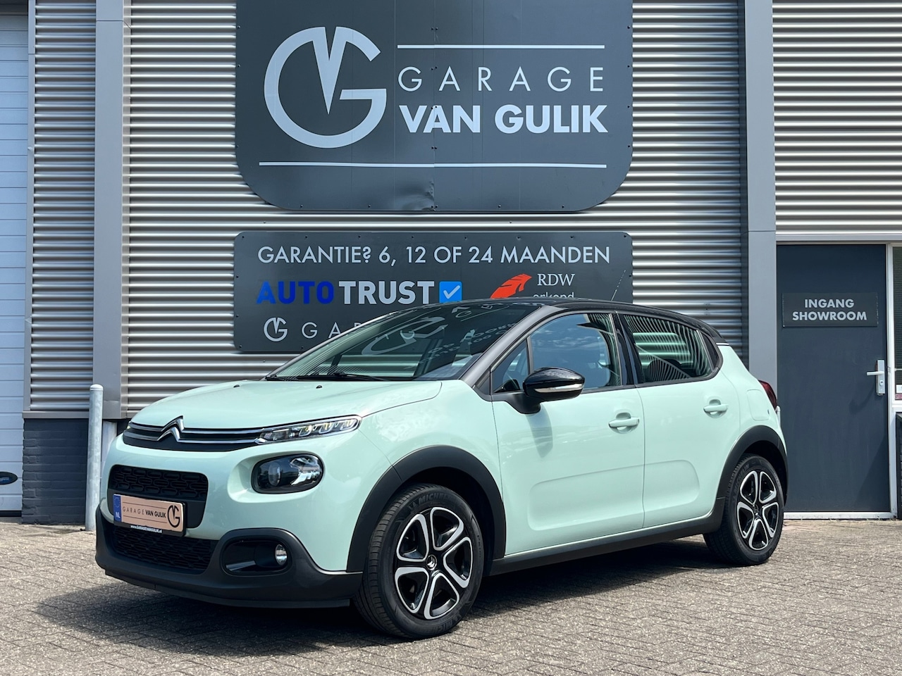 Citroën C3 - 1.2 Shine Clima,Cruise,Navi,AppleCarPlay,Stoelverw.,ParkeerSensoren,Stuurb,Isofix,5deuren, - AutoWereld.nl