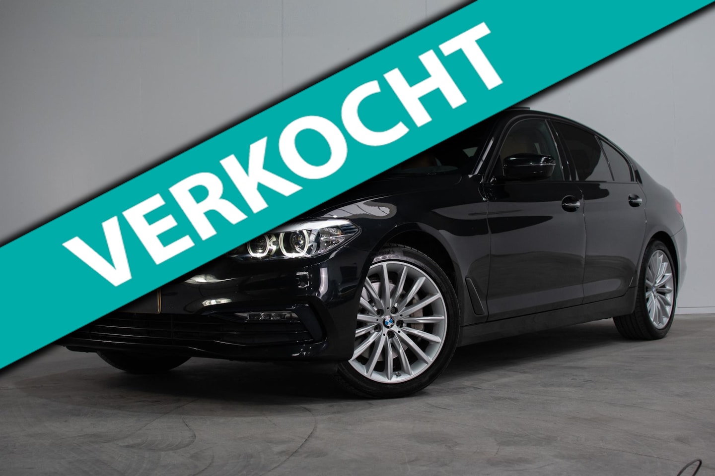 BMW 5-serie - 530i High Executive *Head Up* Open dak* Keyless* Elektrische stoelen - AutoWereld.nl