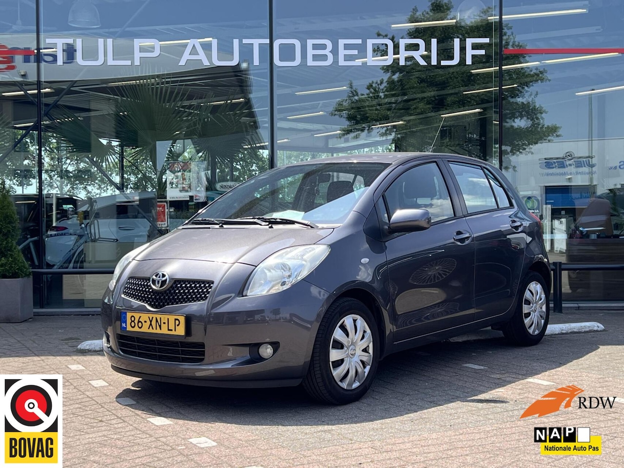 Toyota Yaris - 1.3 VVTi Sol 5 deurs Airco 2e Eig Dealer NAP - AutoWereld.nl