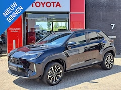 Toyota Yaris Cross - 1.5 Hybrid Dynamic HEAD-UP DISPLAY STOEL- STUUR- EN VOORRUITVERWARMING ELEK. ACHTERKLEP PA