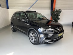 Volkswagen Tiguan - 2.0TSI 221PK 4M A7 R-Line, Pano, HU, Trekhaak