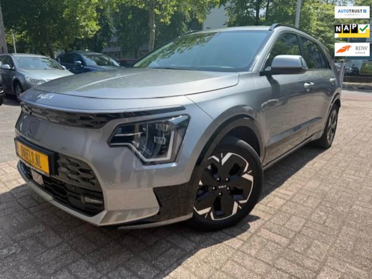 Kia Niro EV - DynamicPlusLine 64.8 kWh Navi/Camera/El Klep - AutoWereld.nl