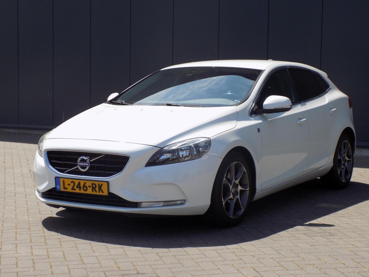 Volvo V40 - 1.6 T2 Ocean Race 1.6 T2 Ocean Race - AutoWereld.nl