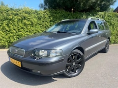 Volvo V70 - 2.5 T AWD Automaat NW APK
