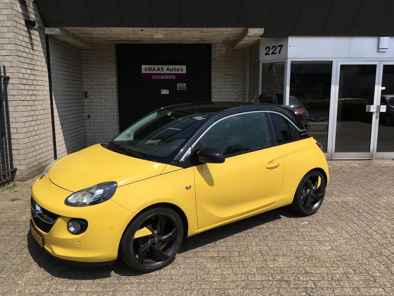 Opel ADAM - 1.4 Glam / CLIMA / ALU VELGEN / LEDER / FANTASTISCHE UITVOERING - AutoWereld.nl